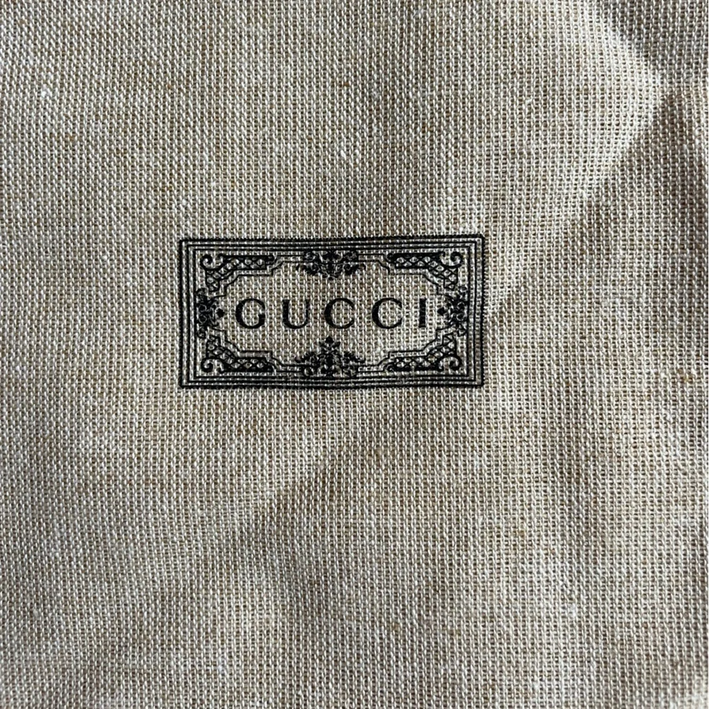 Gucci 5” 15